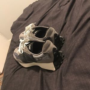 4 shoes for $230 black cortez reeboksnew balance classics 547 new balance 327